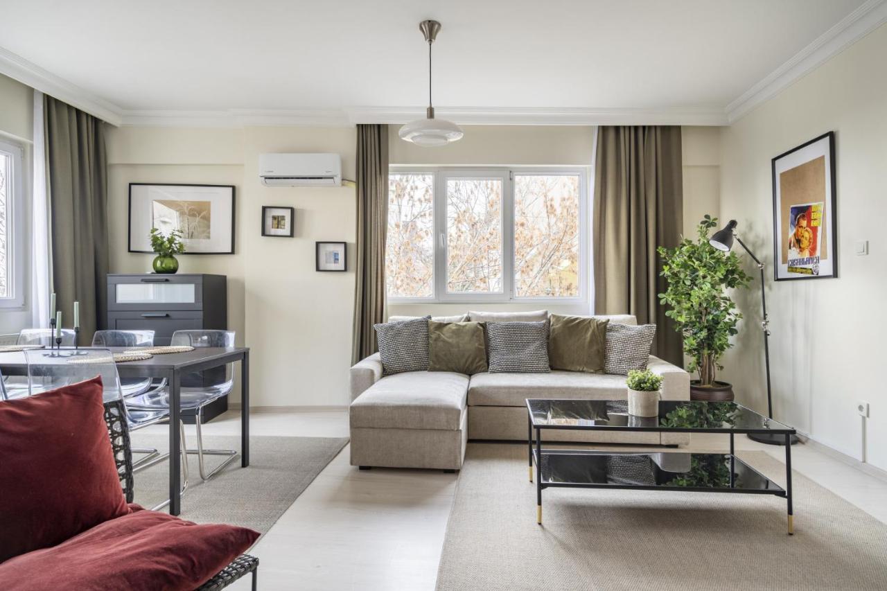Modern Flat With Balcony On Bagdat Street Apartment อิสตันบูล ภายนอก รูปภาพ
