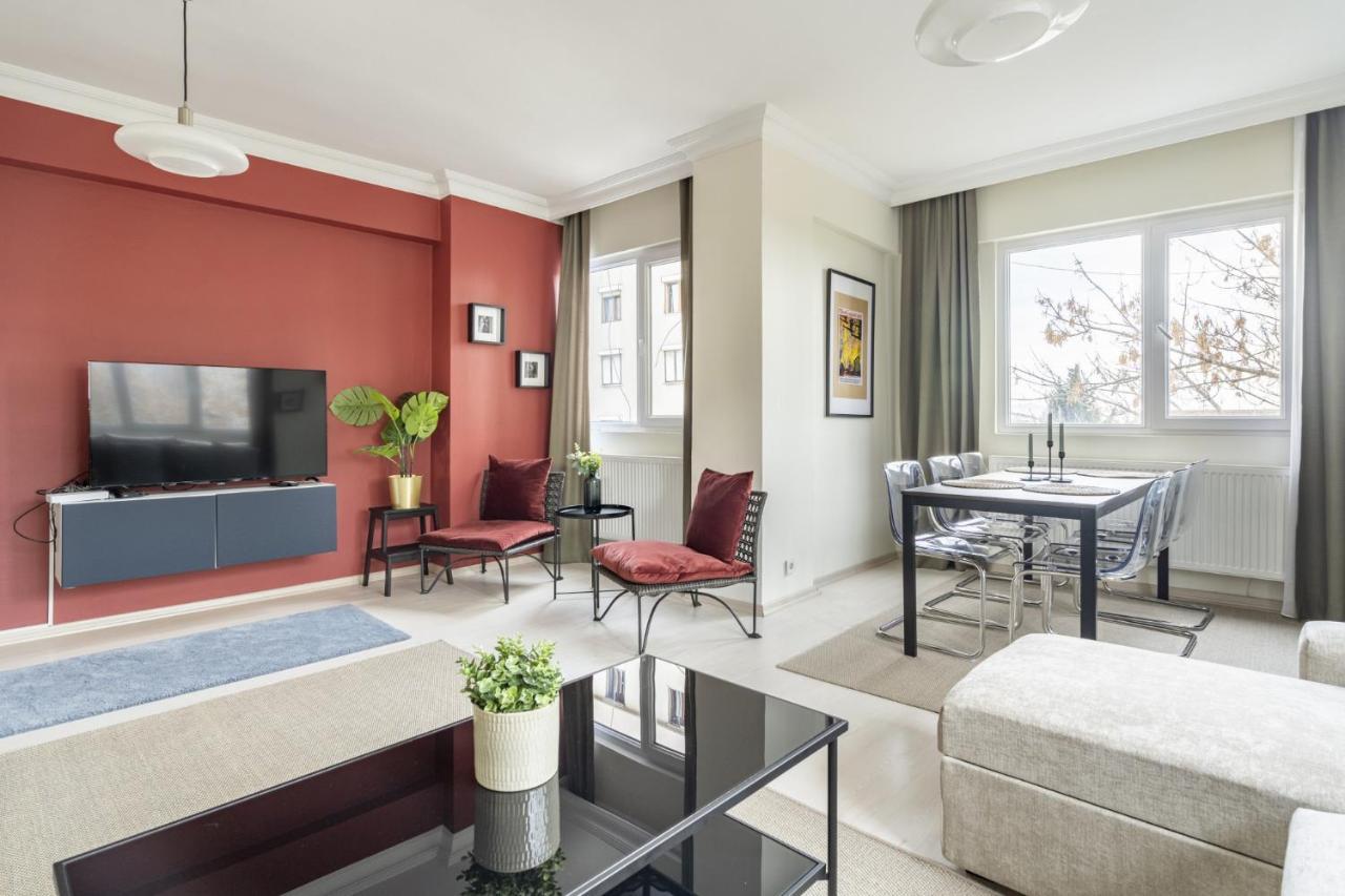 Modern Flat With Balcony On Bagdat Street Apartment อิสตันบูล ภายนอก รูปภาพ