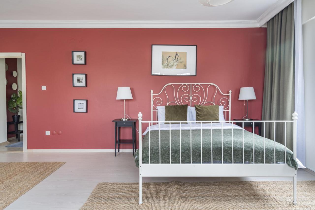 Modern Flat With Balcony On Bagdat Street Apartment อิสตันบูล ภายนอก รูปภาพ