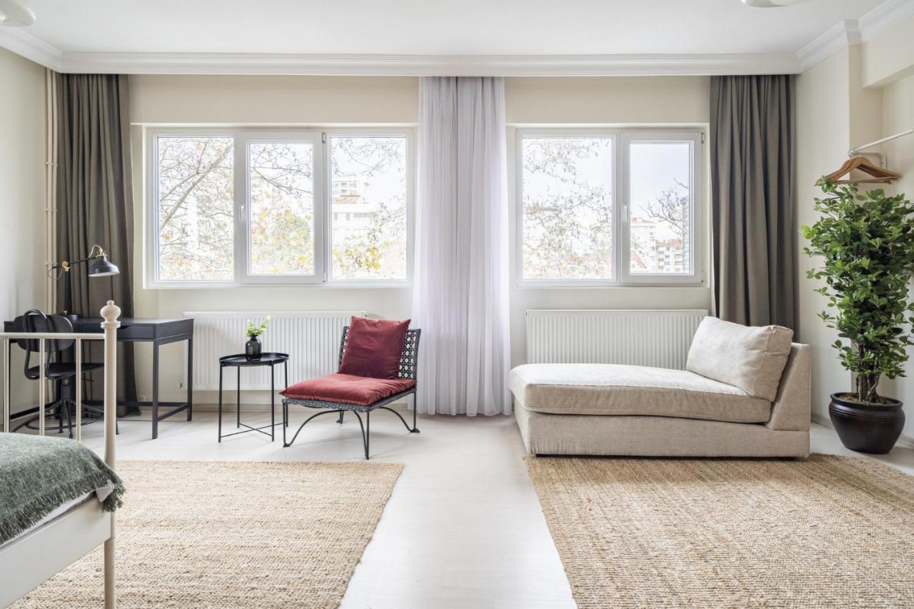 Modern Flat With Balcony On Bagdat Street Apartment อิสตันบูล ภายนอก รูปภาพ